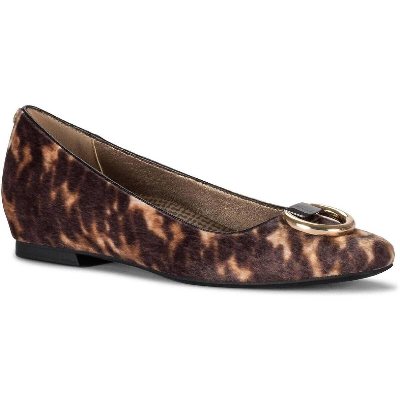 Baretraps Women's Brown Loafers