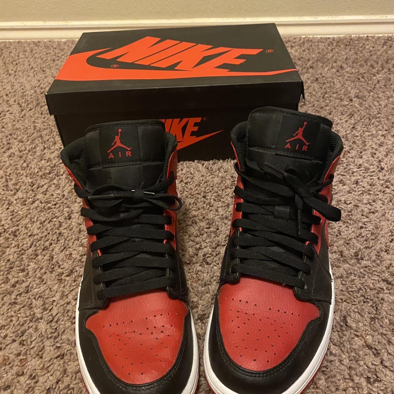 Air jordan 1 red and black mids doesn’t come with... Depop