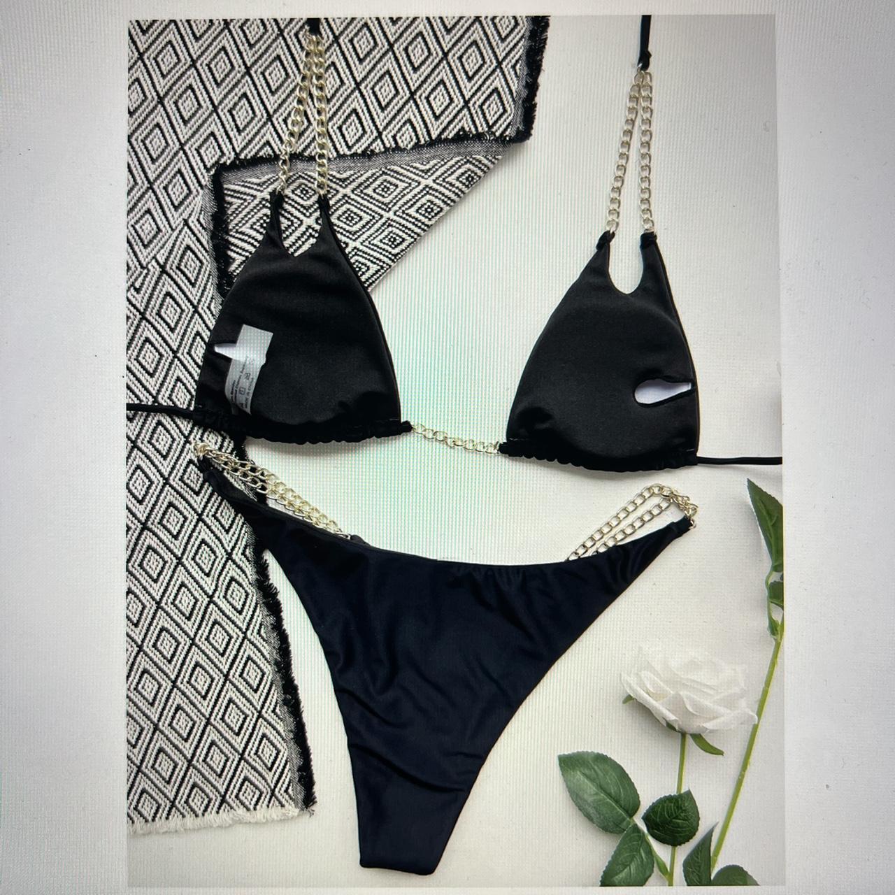 SHEIN chain linked triangle black Top Depop