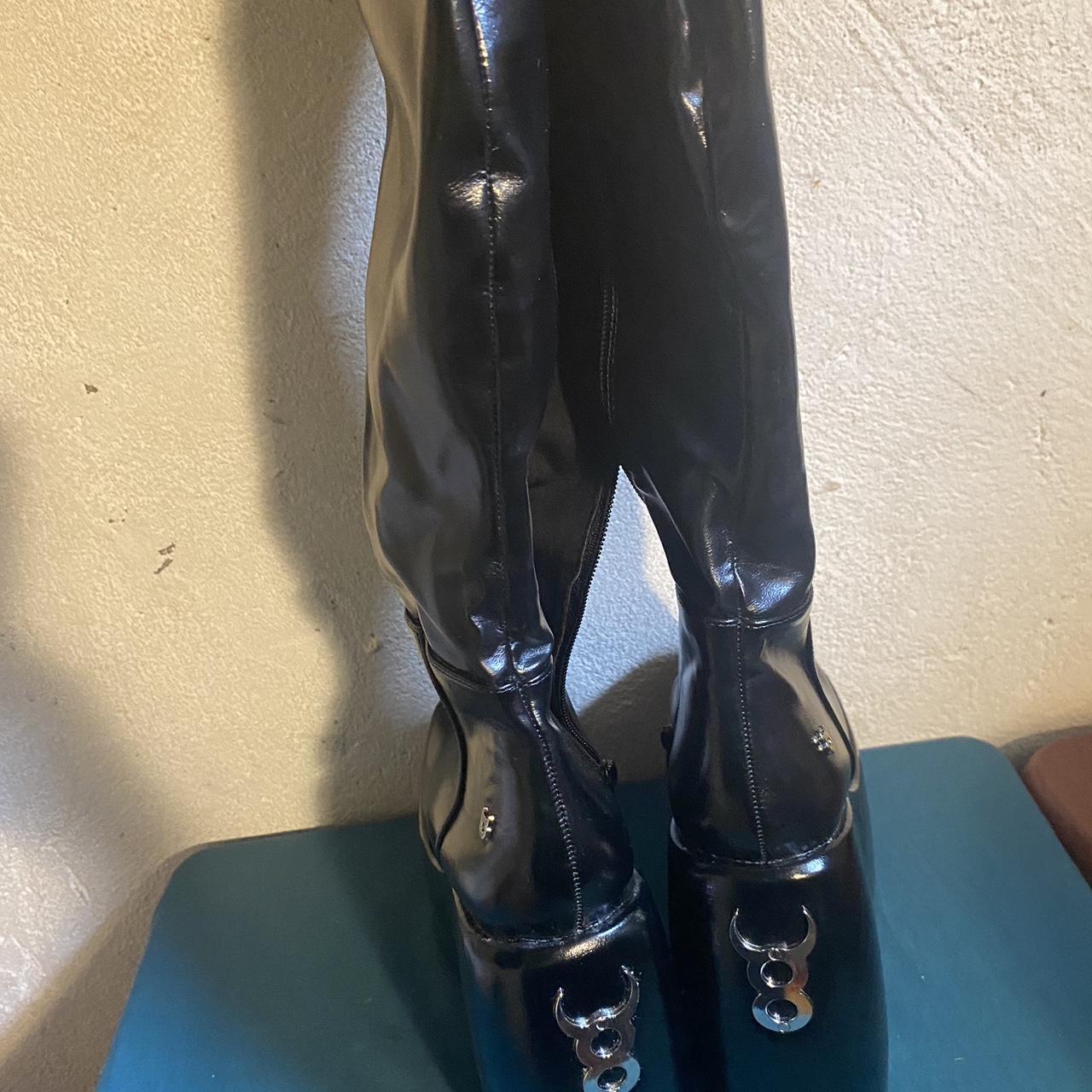 women-s-black-boots-depop