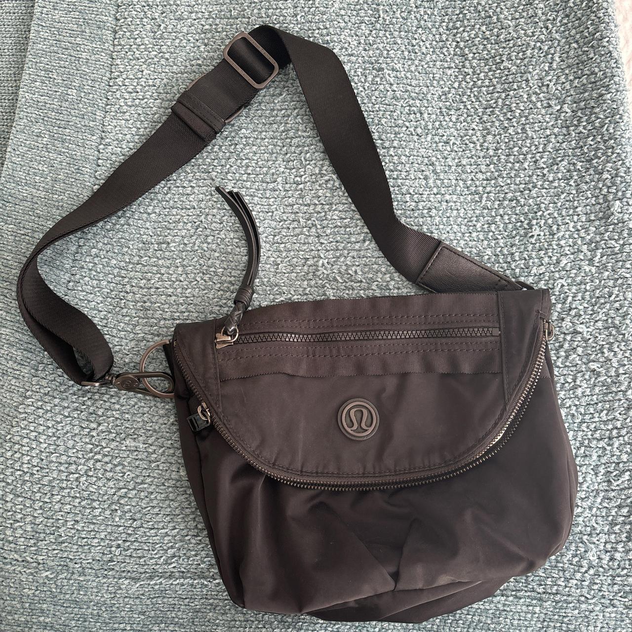 Luluemon bag - Depop