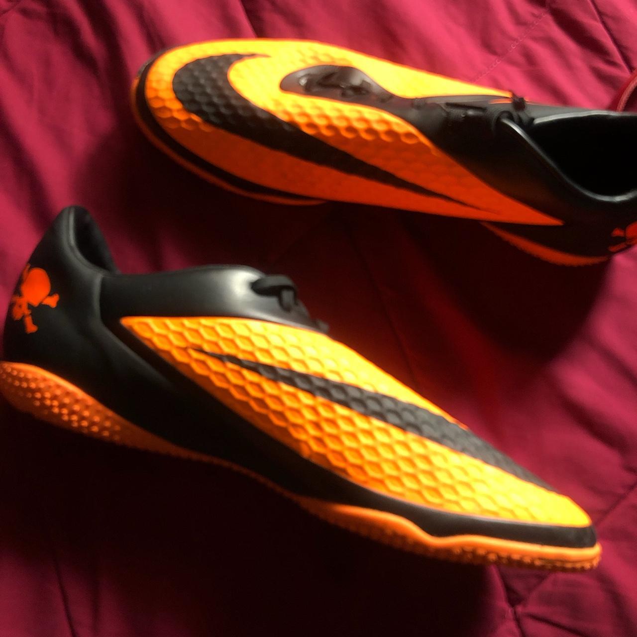 size 13 nike soccer shoes