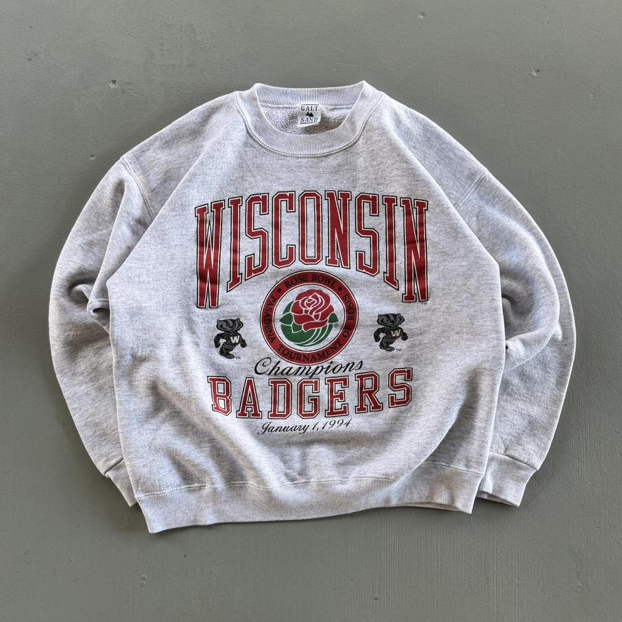 1994 Wisconsin Badgers Crewneck 🔥🔥🔥 🚩NO PAYPAL🚩 you... - Depop