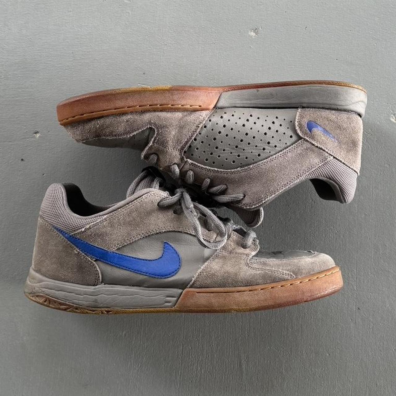 mens vintage nike shoes