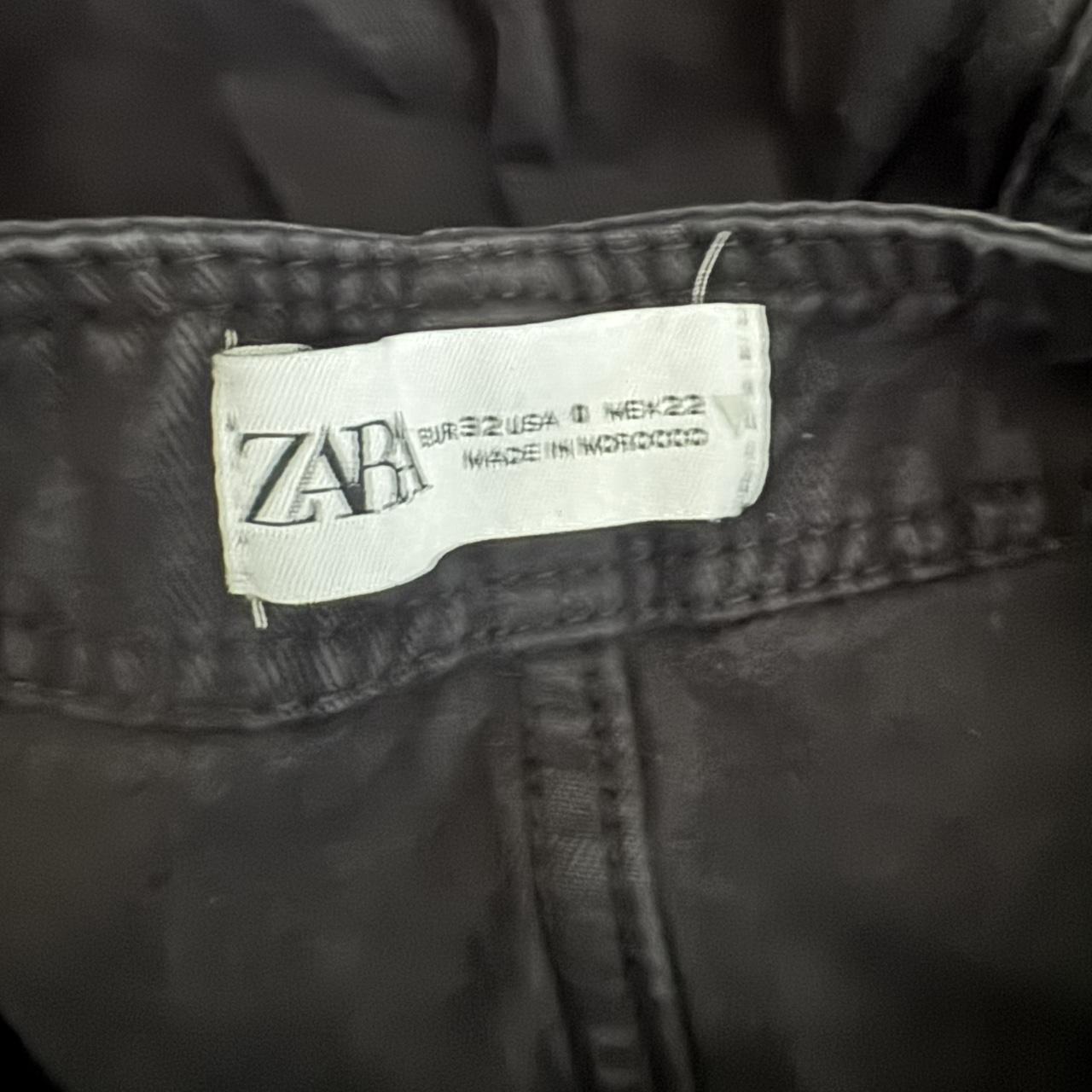 item listed by ashl__eyy image 4