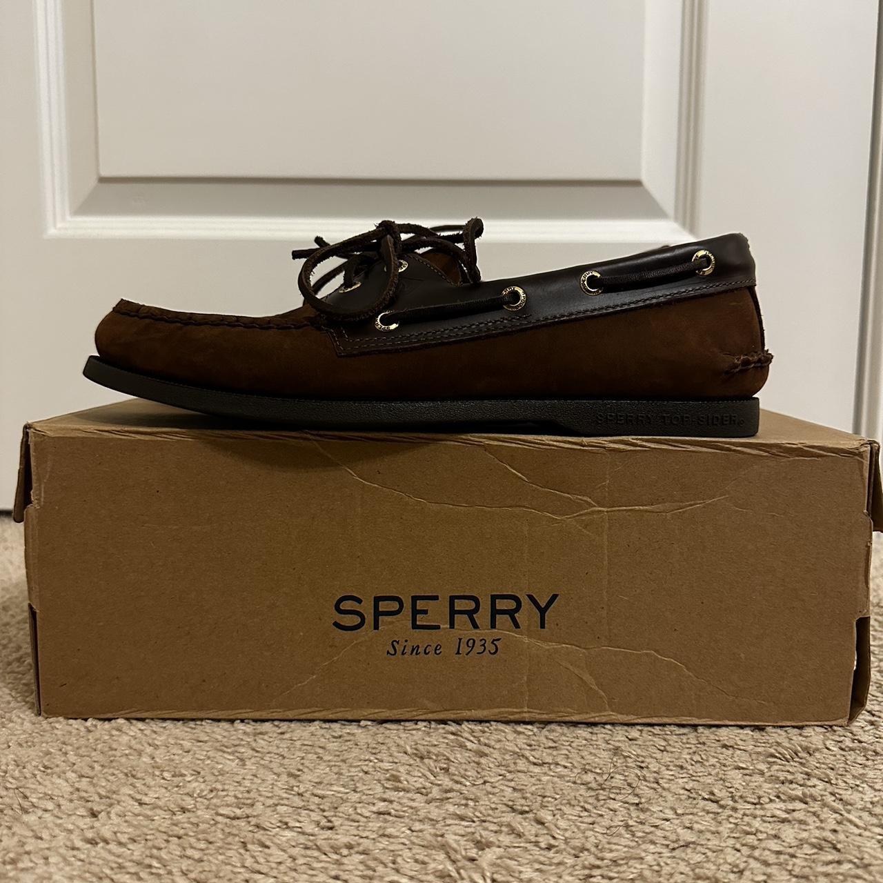 sperry boat shoes men
