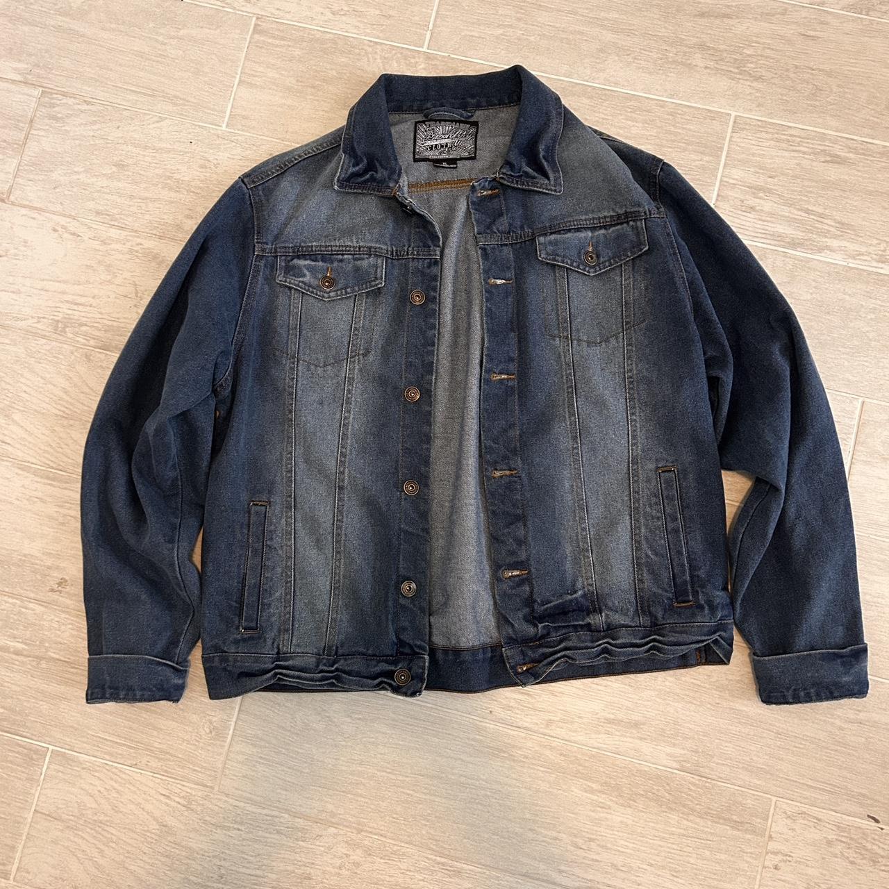 item listed by greysonscloset