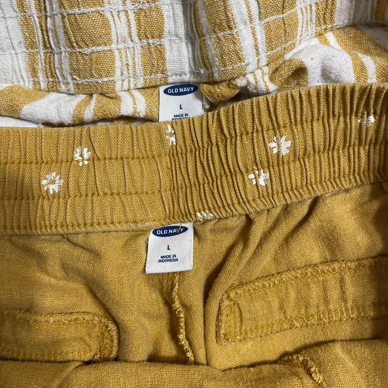 old-navy-women-s-yellow-and-white-shorts-depop