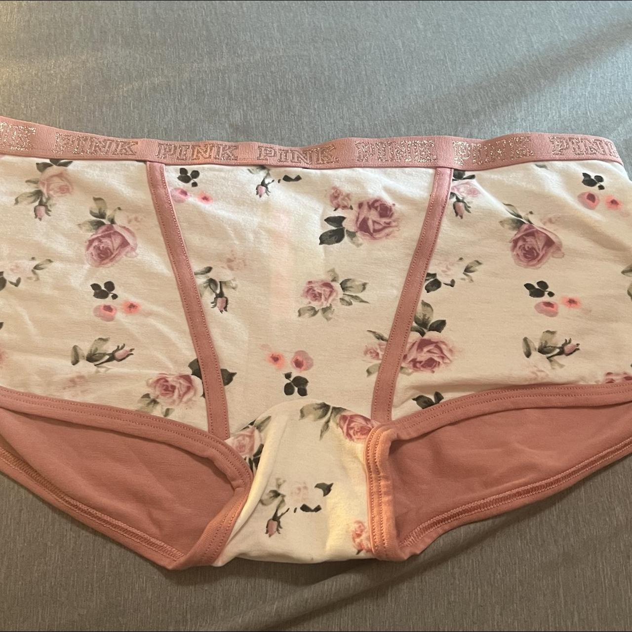 VS PINK BOYSHORT Size Medium NWT #vs... - Depop