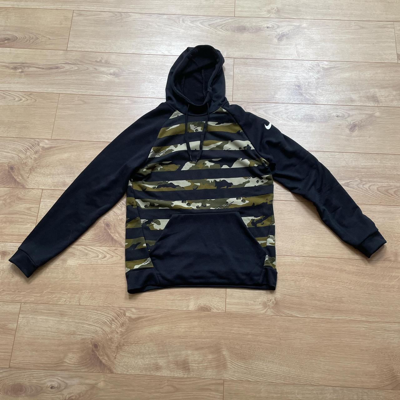 nike dri fit camo hoodie