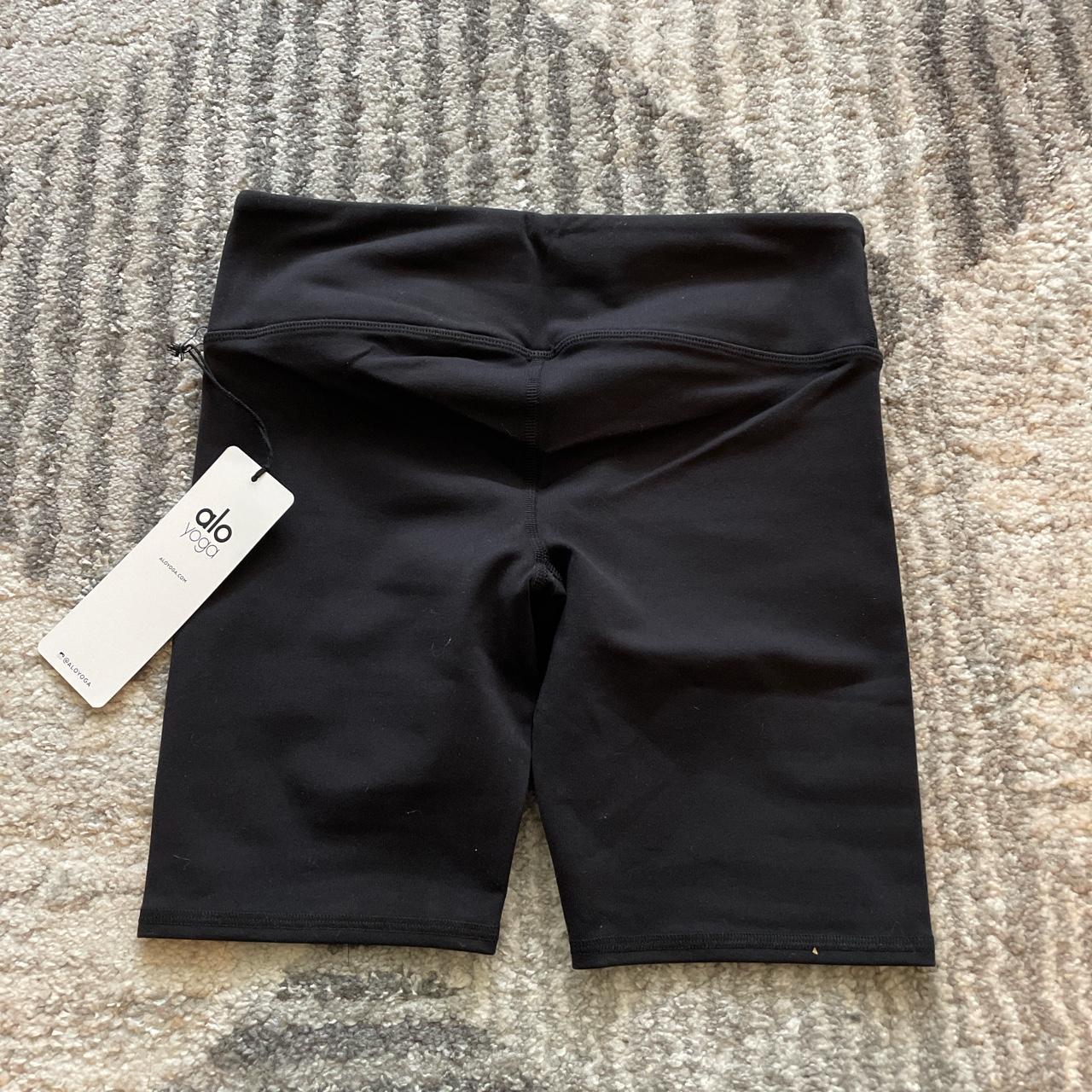 Alo Yoga Women's Shorts | Depop