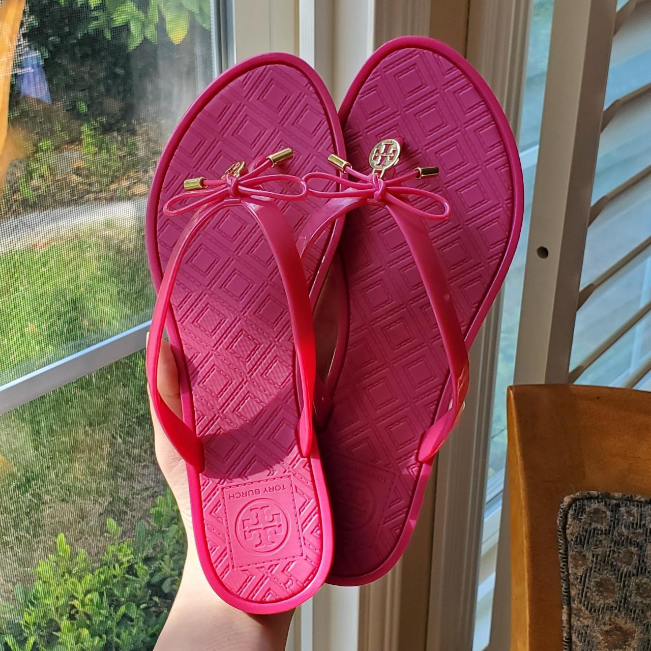 tory burch jelly flip flops