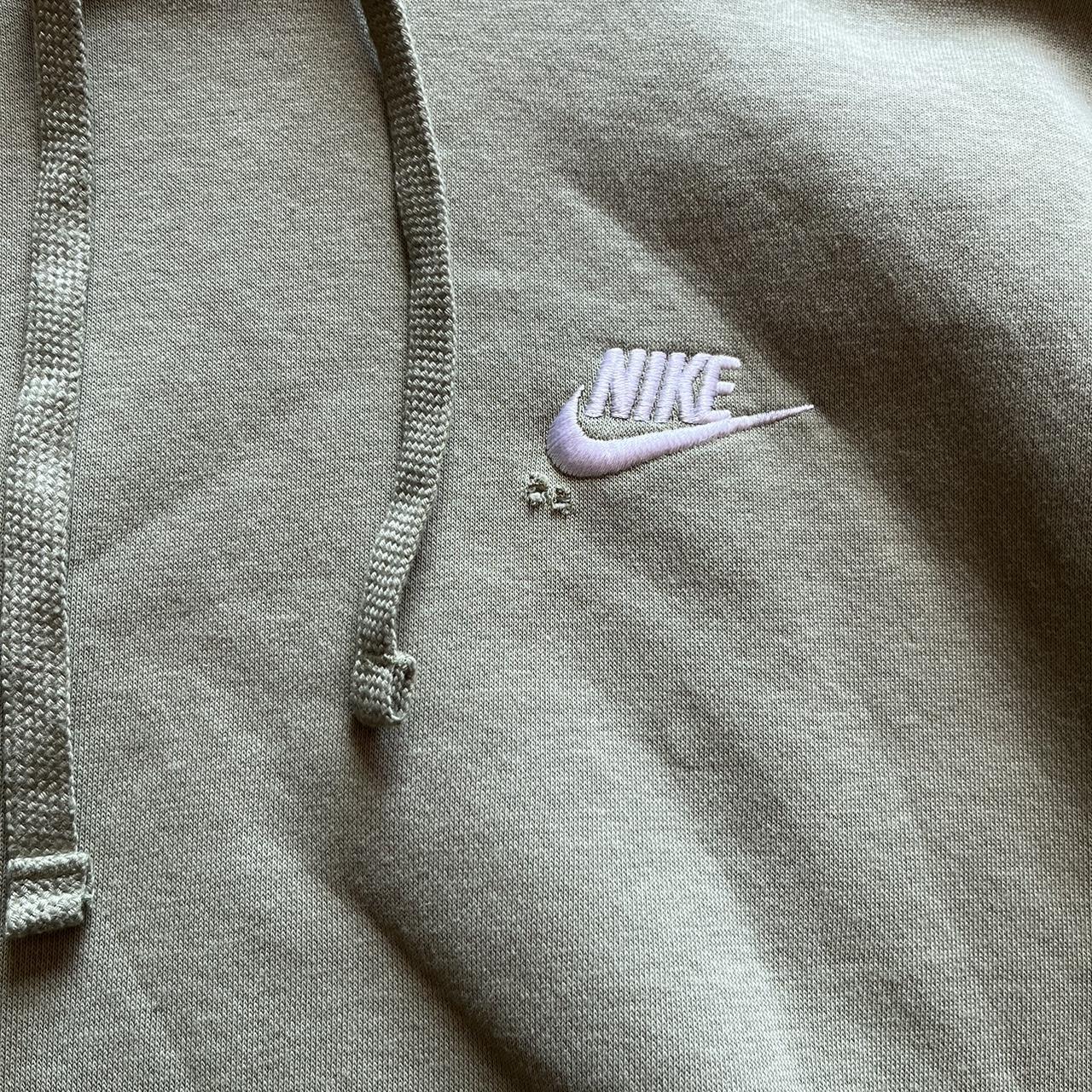 womens green nike hoodie