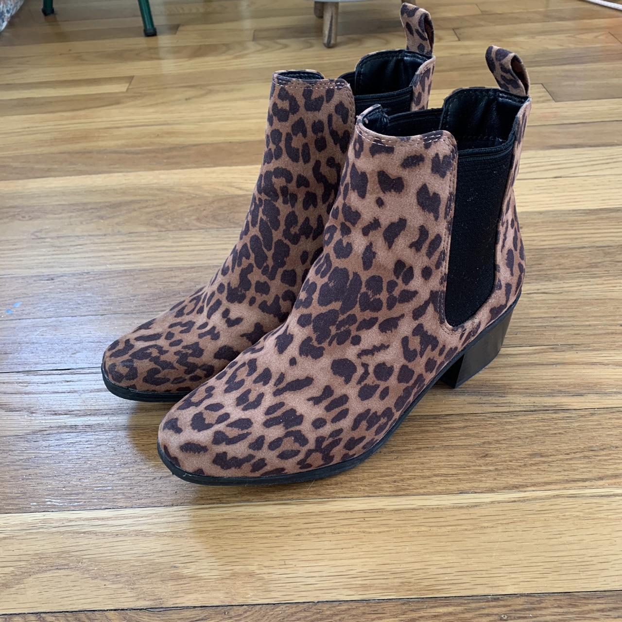 A new day outlet leopard boots