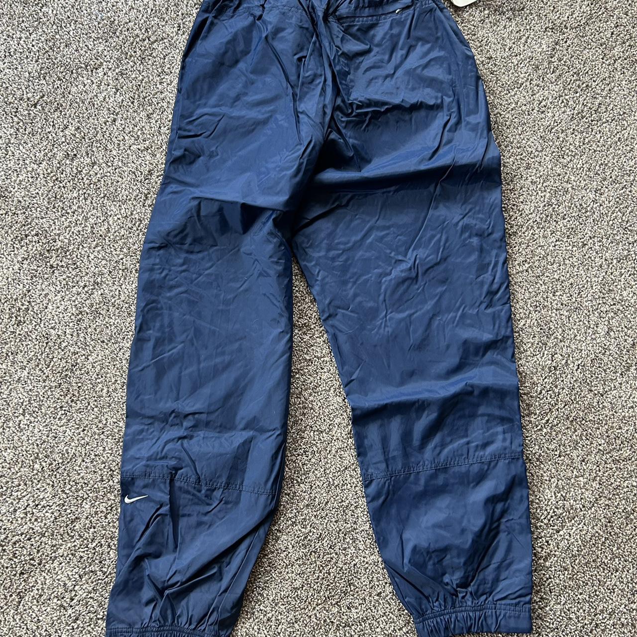Nike Women's Navy Joggerstracksuits Depop
