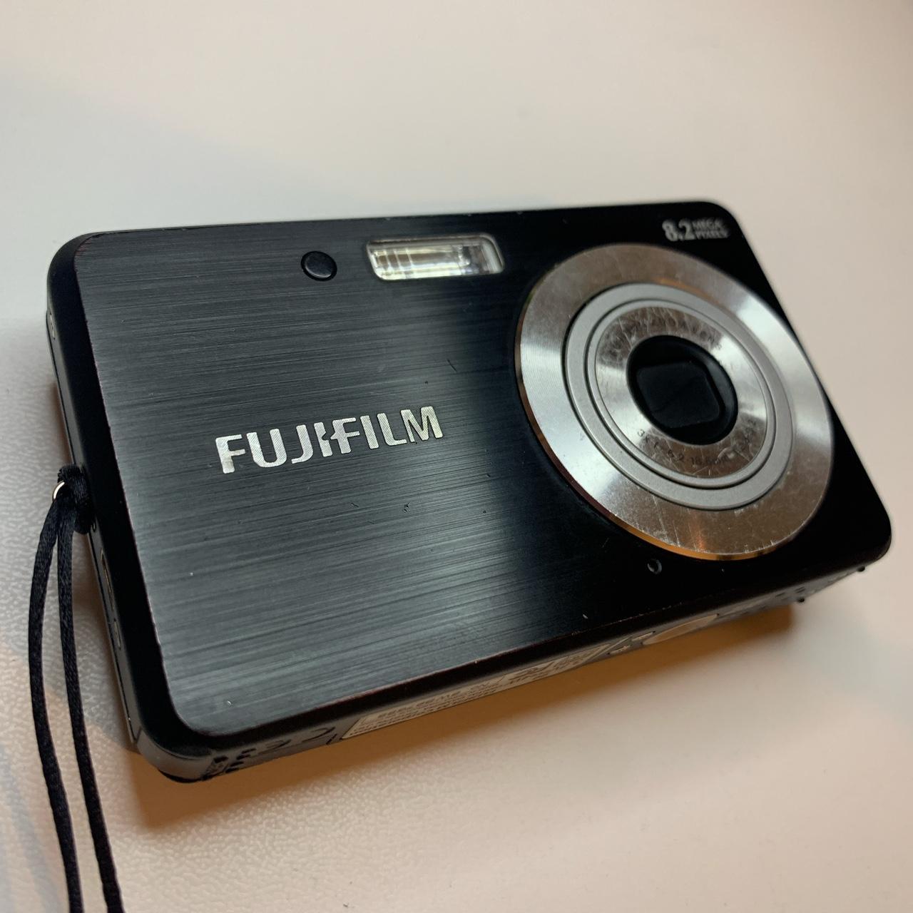 FujiFilm FinePix J10 Digital Camera! clr Point and... Depop