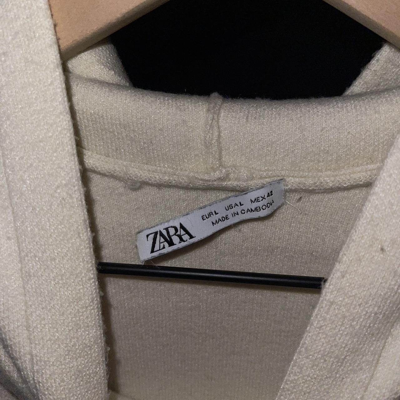 Zara Men's Cream Hoodie Depop
