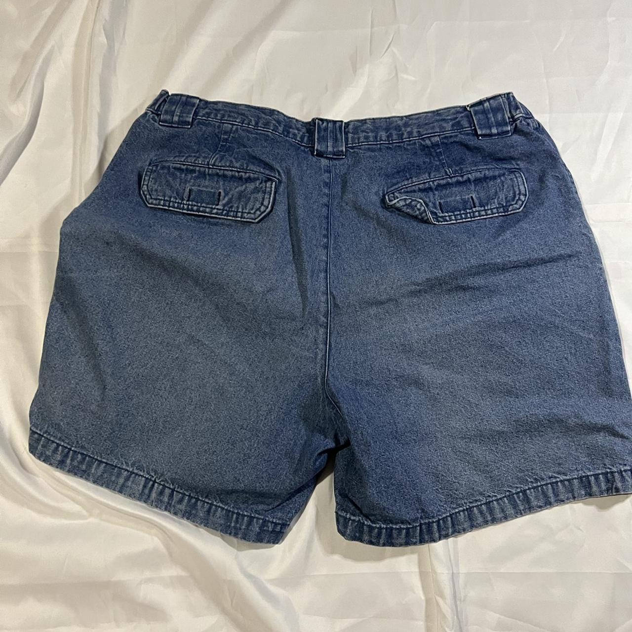 Savane Men's Shorts | Depop