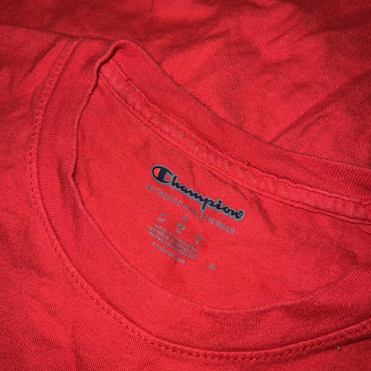 red champion tee >,,