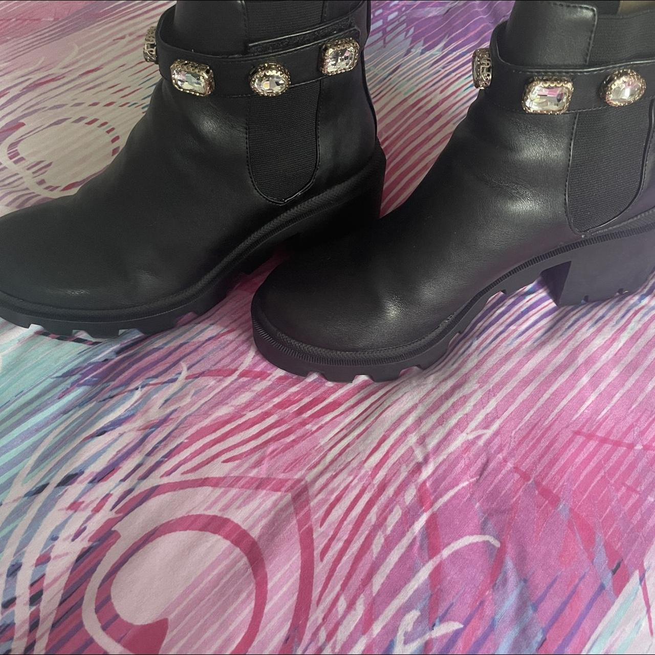 Steve Madden Amulet Boots size 5. £72 new on Steve... Depop