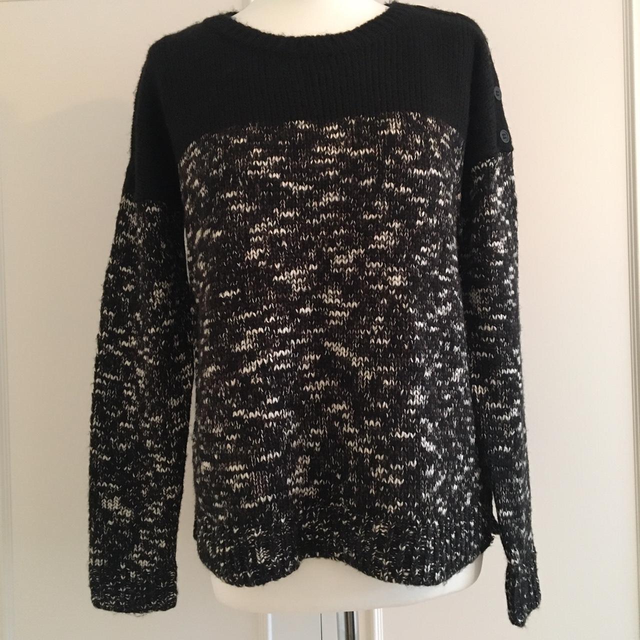 Dorothy Perkins Women's Black and White Jumper | Depop