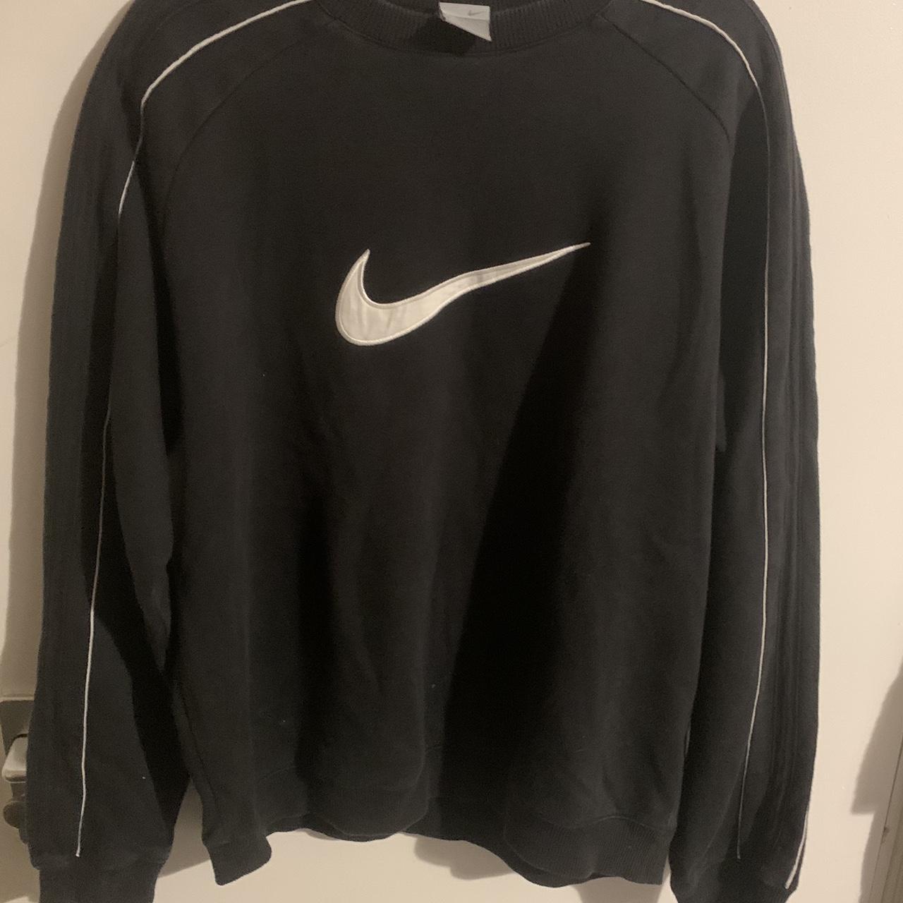 Large Black Nike Jumper Perfect condition - Depop