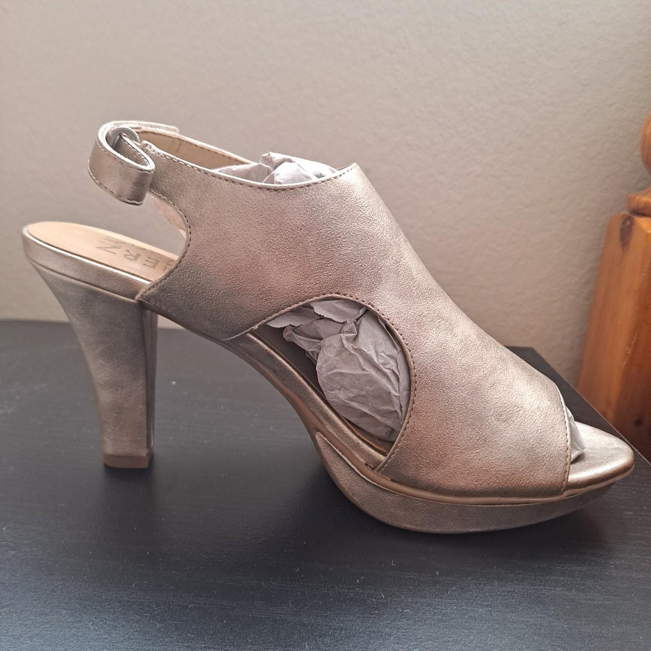 naturalizer high heels