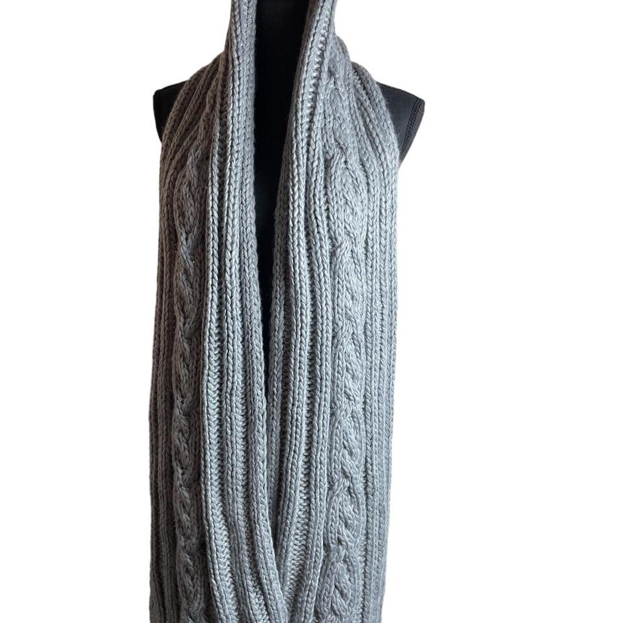 Hollister cable knit scarf best sale