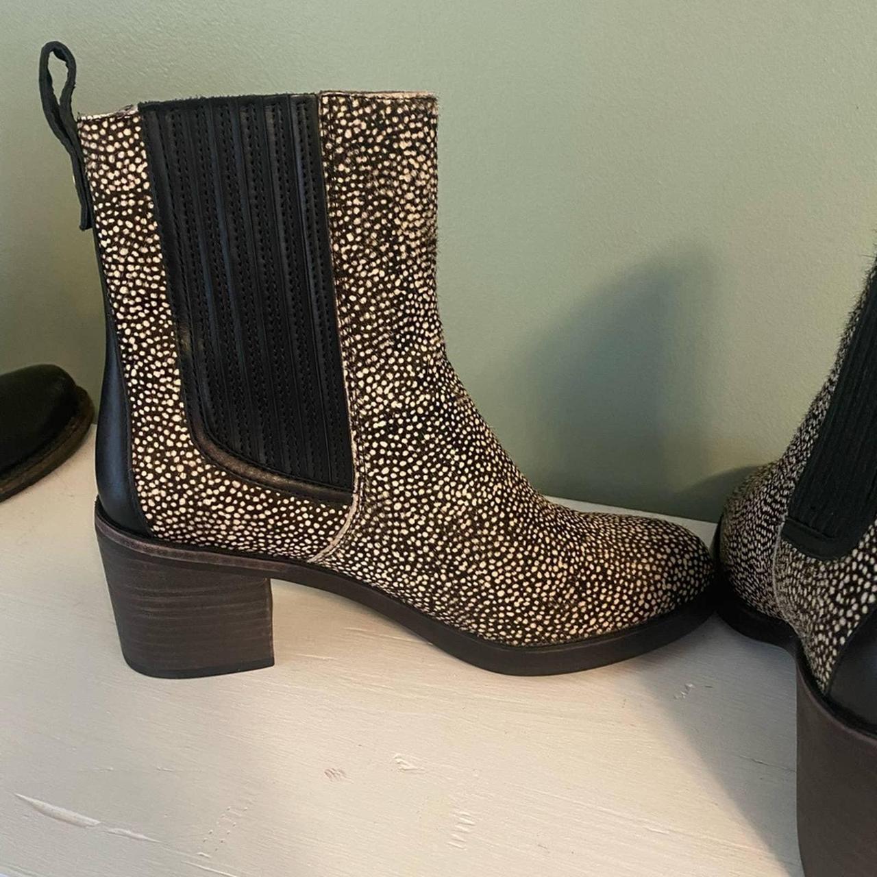 Ugg sales camden exotic