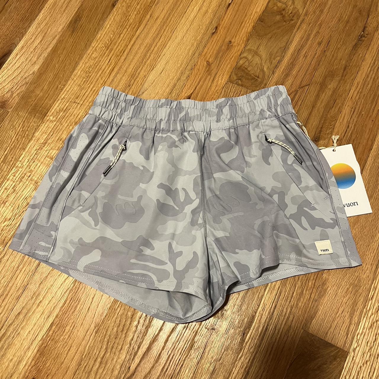 Vuori Dash Short Pale Grey Camo Meet in the middle... - Depop