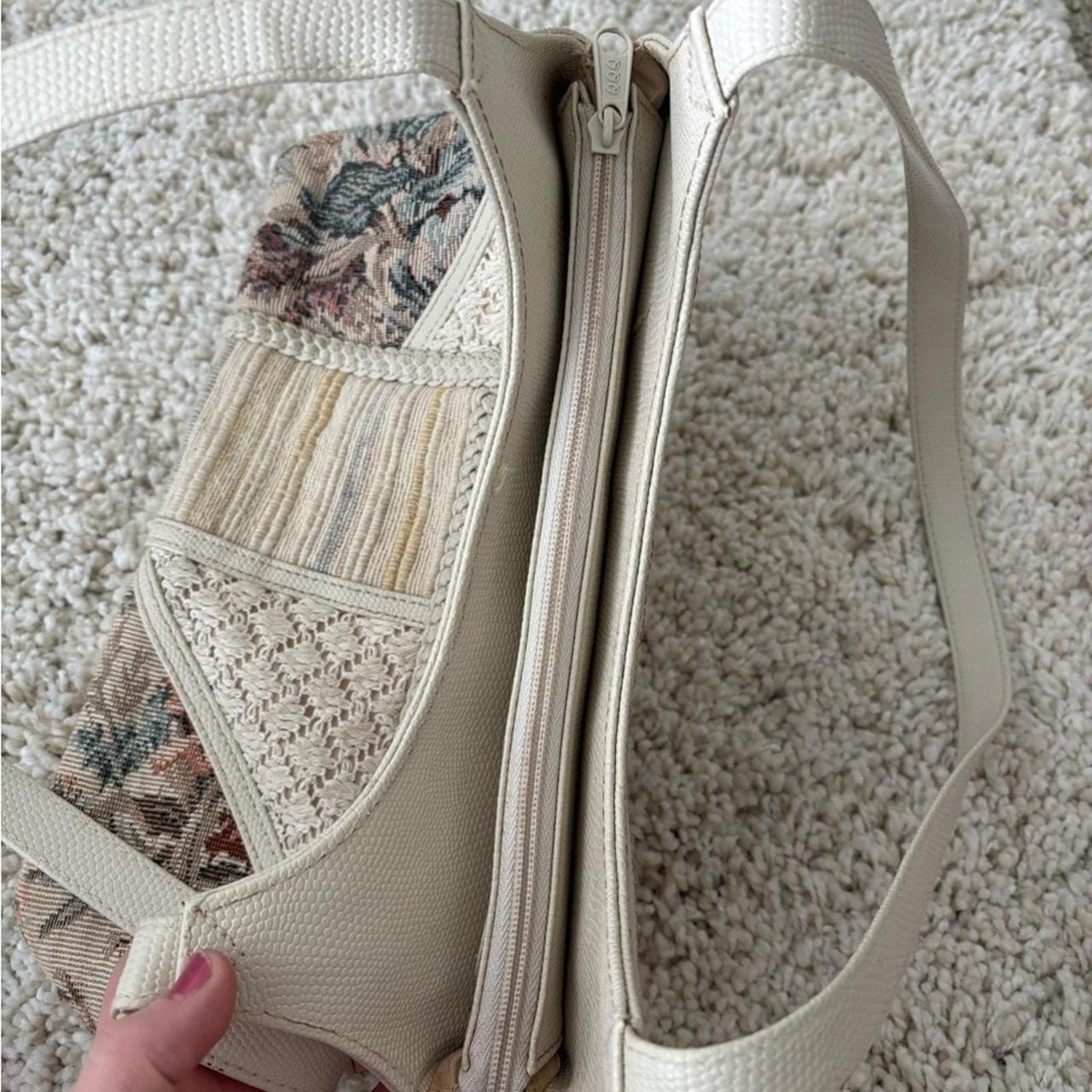 Source Unknown Women's Bag - Cream/White – Quilte… - image 6