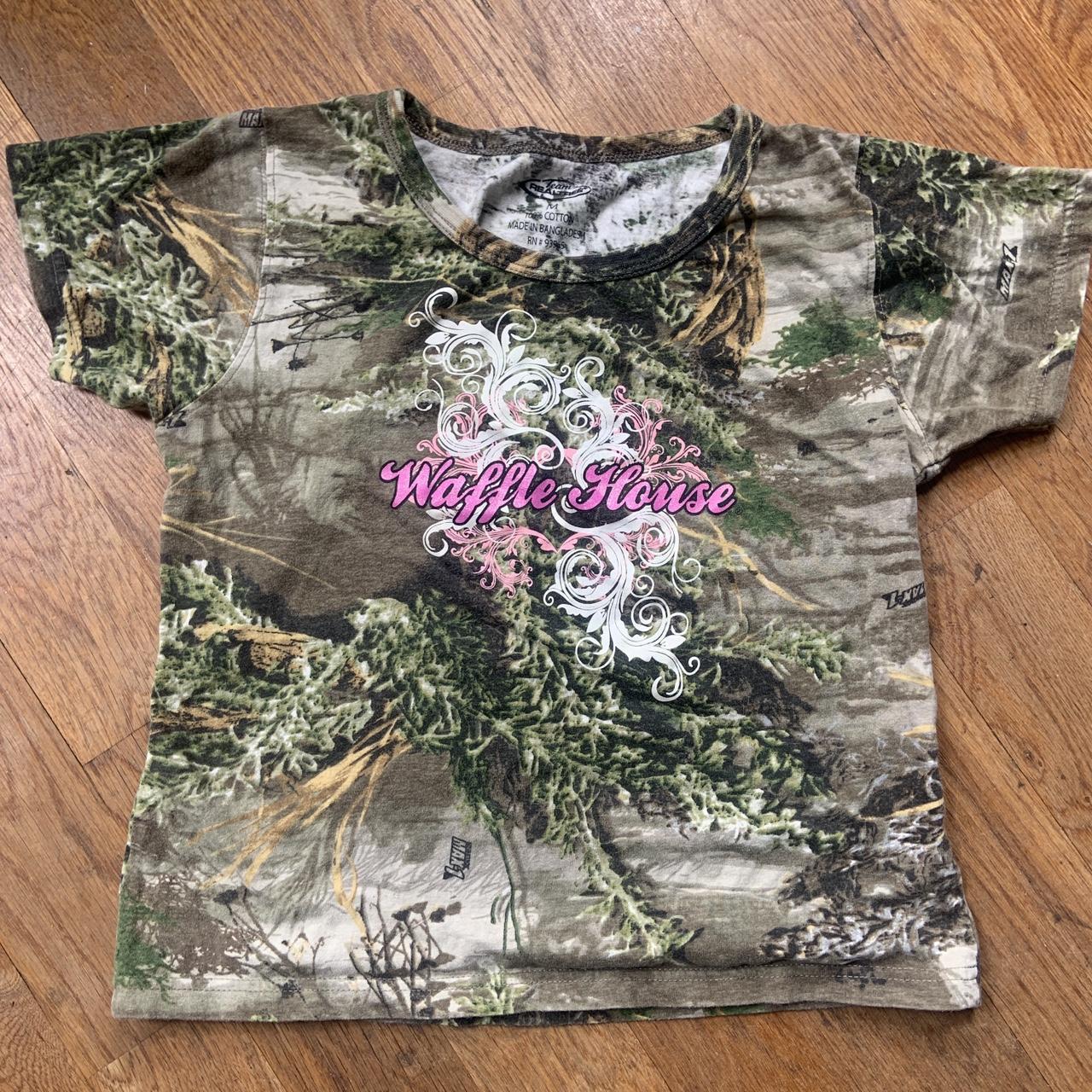 Realtree Women's T-shirt | Depop