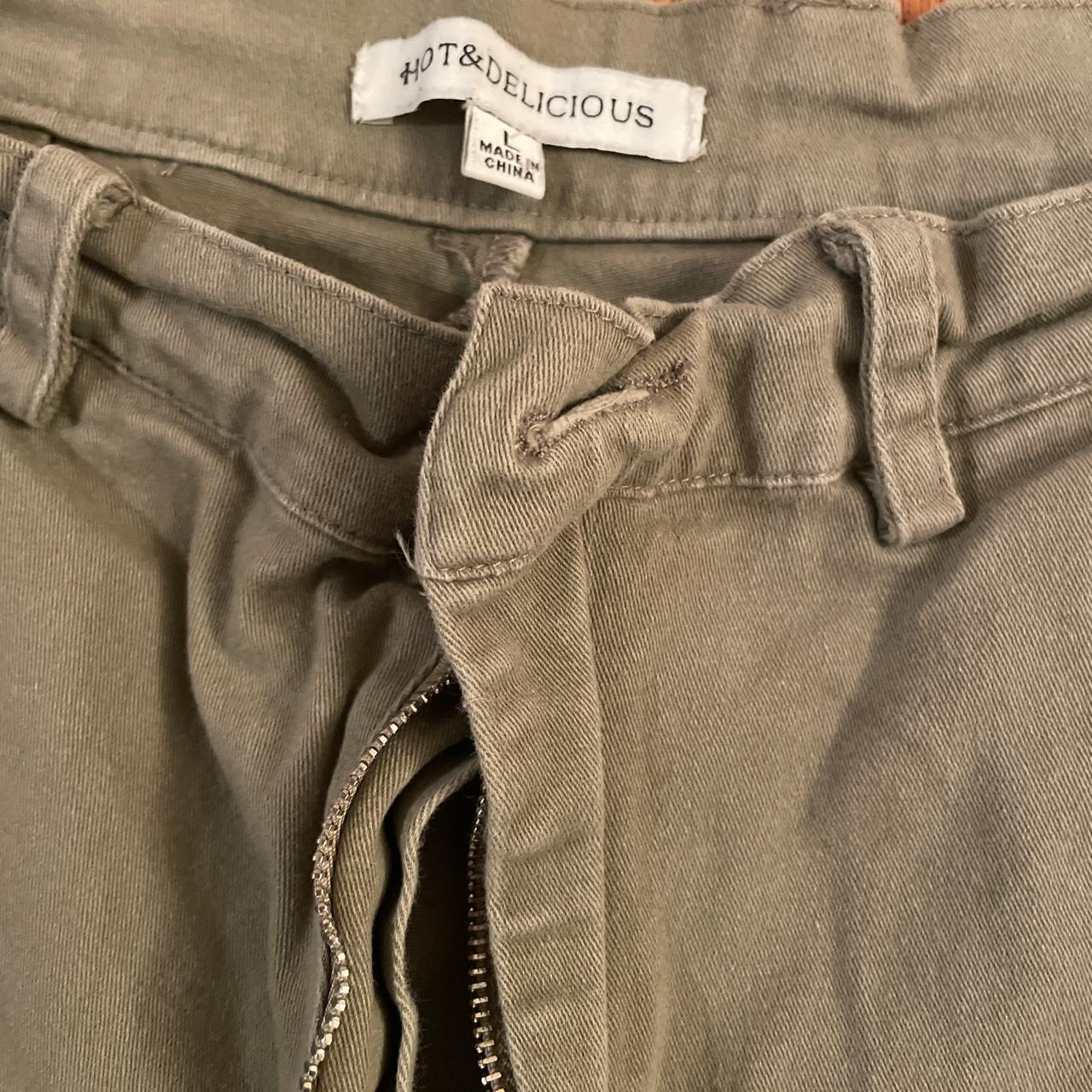 Hot and store delicious cargo pants