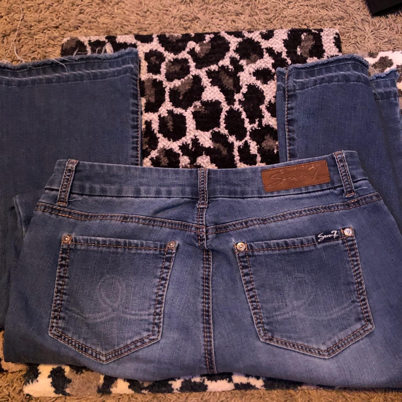 Seven7 jeans, size 6, flared! Perfect for any