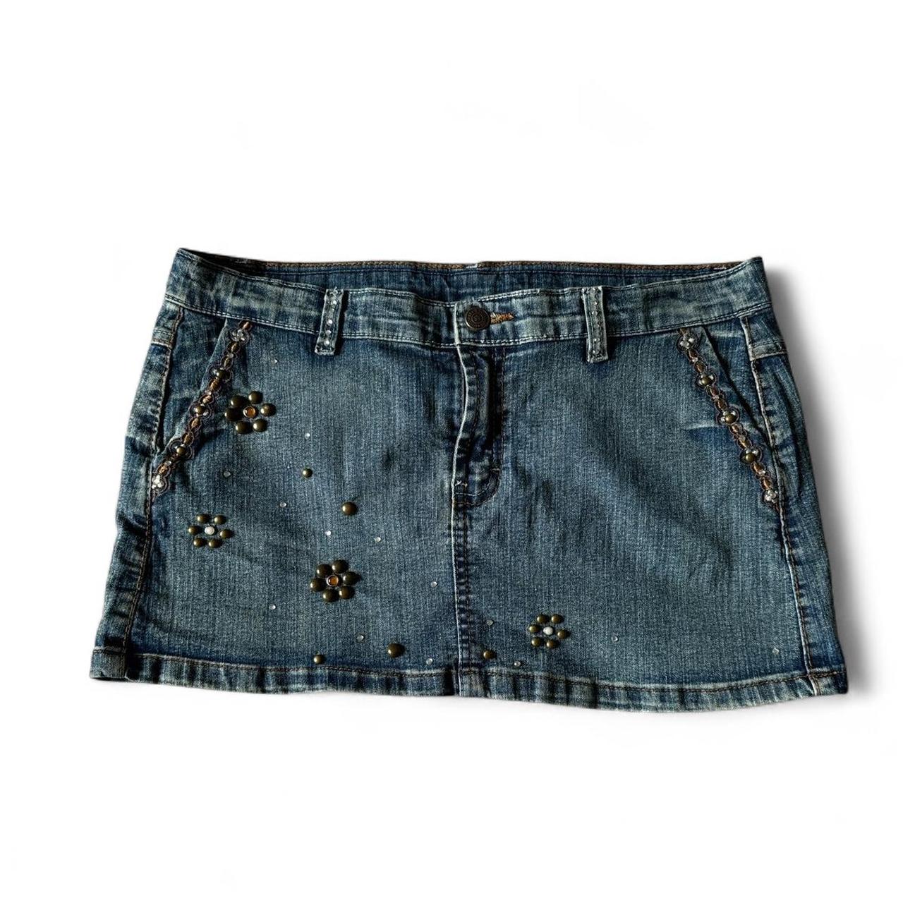 item listed by shakirarodriguez