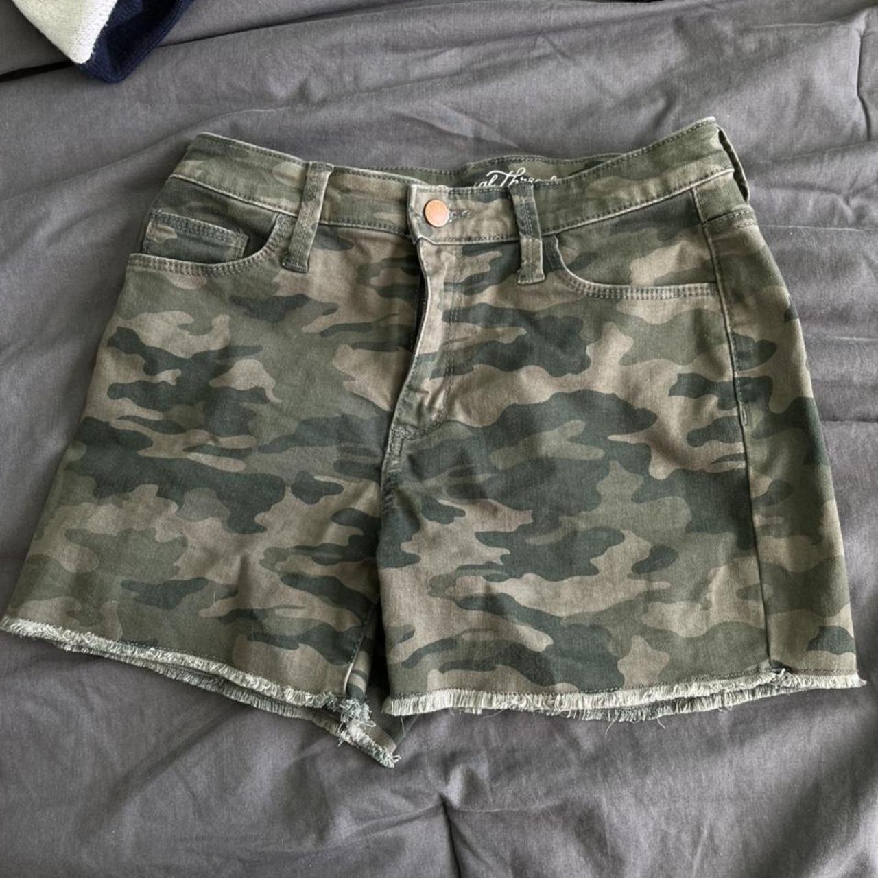 Blank nyc cheap camo shorts