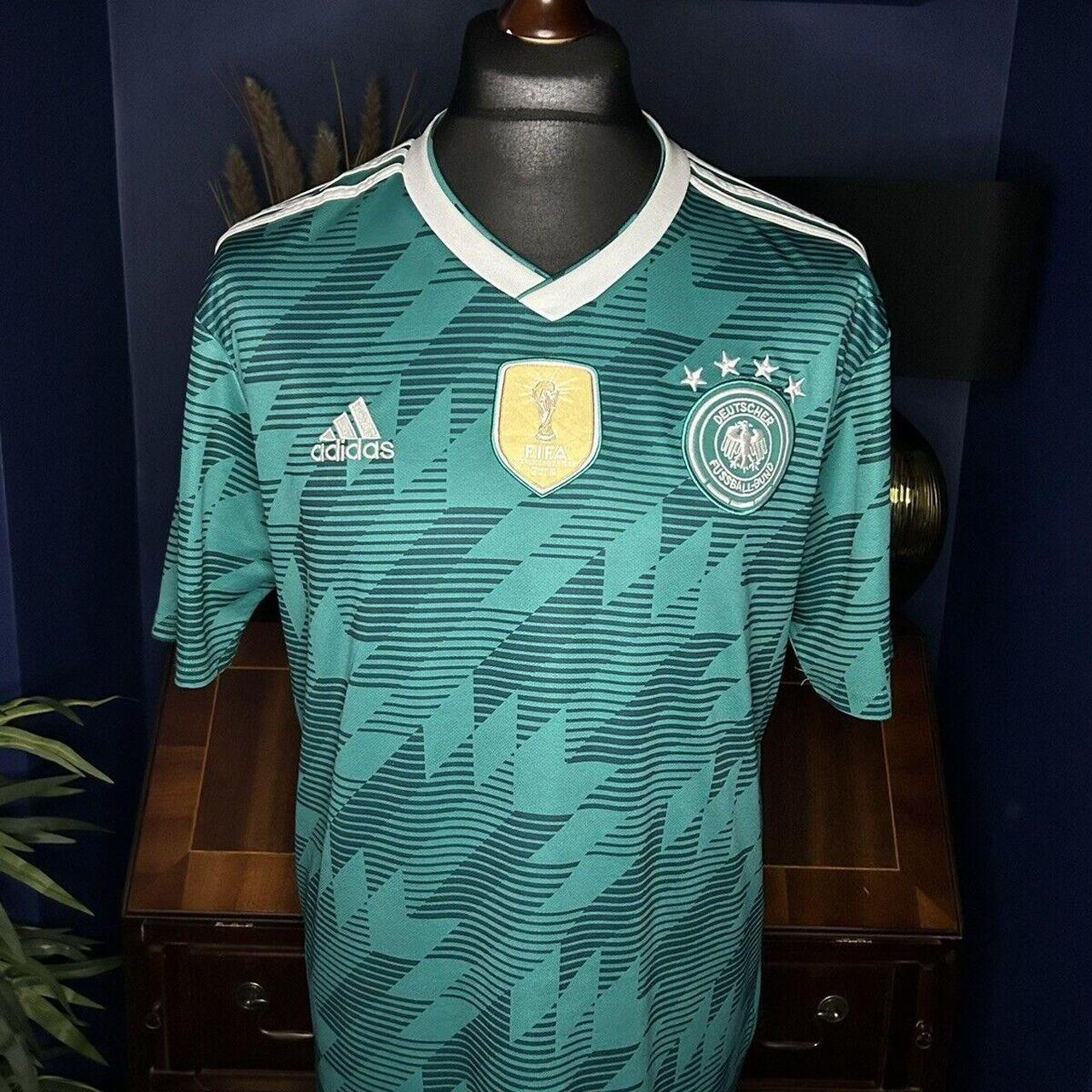 mexico world cup away jersey 10/10 never worn - Depop