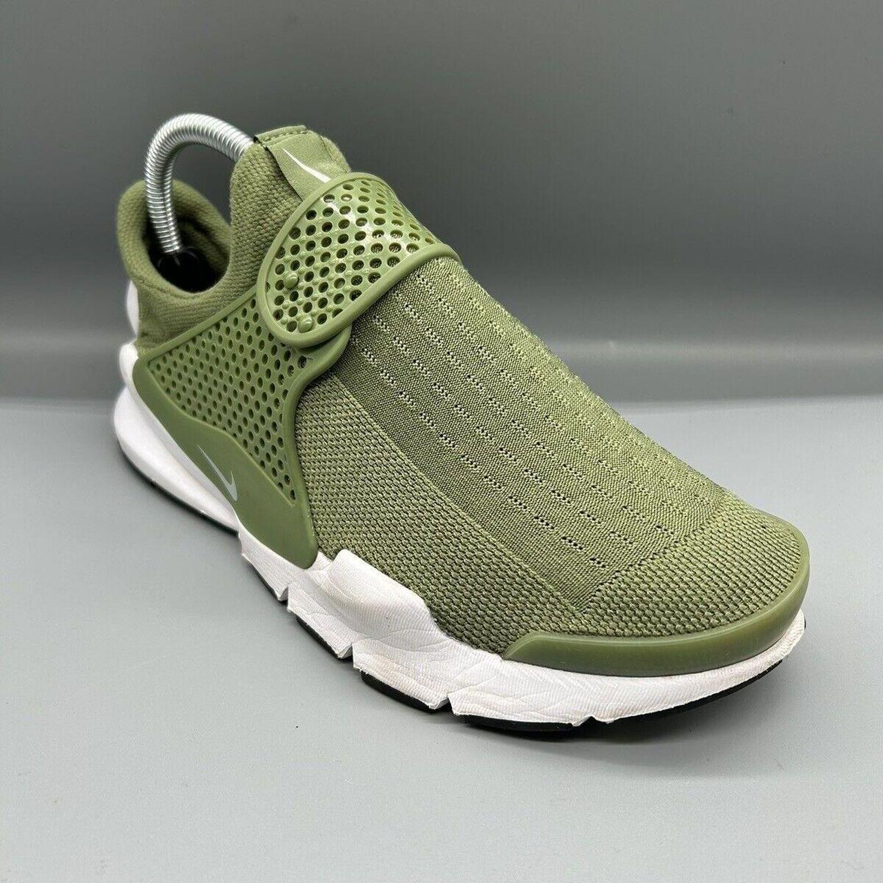 Ladies green nike on sale trainers