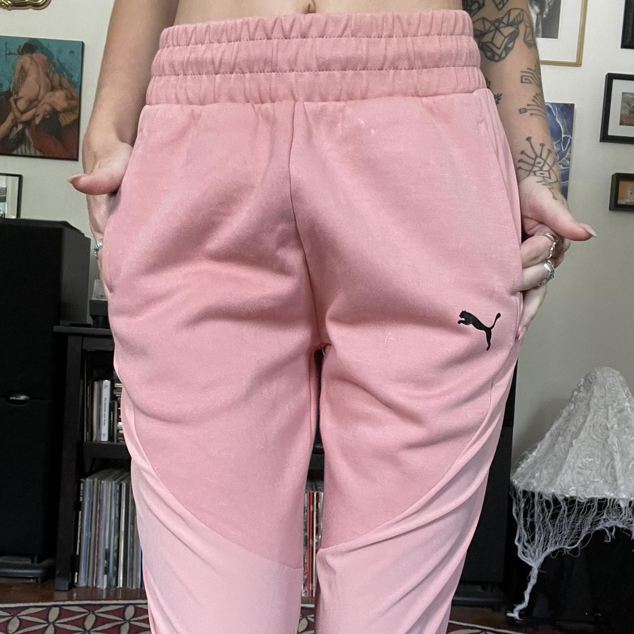 Pink best sale puma joggers