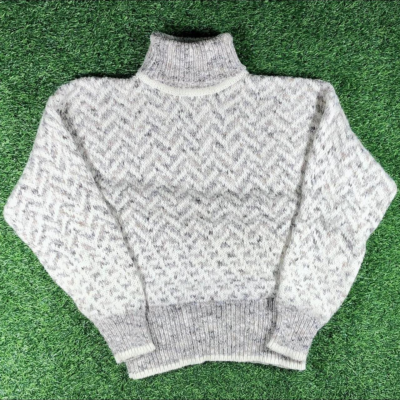 Liz claiborne turtleneck clearance sweater