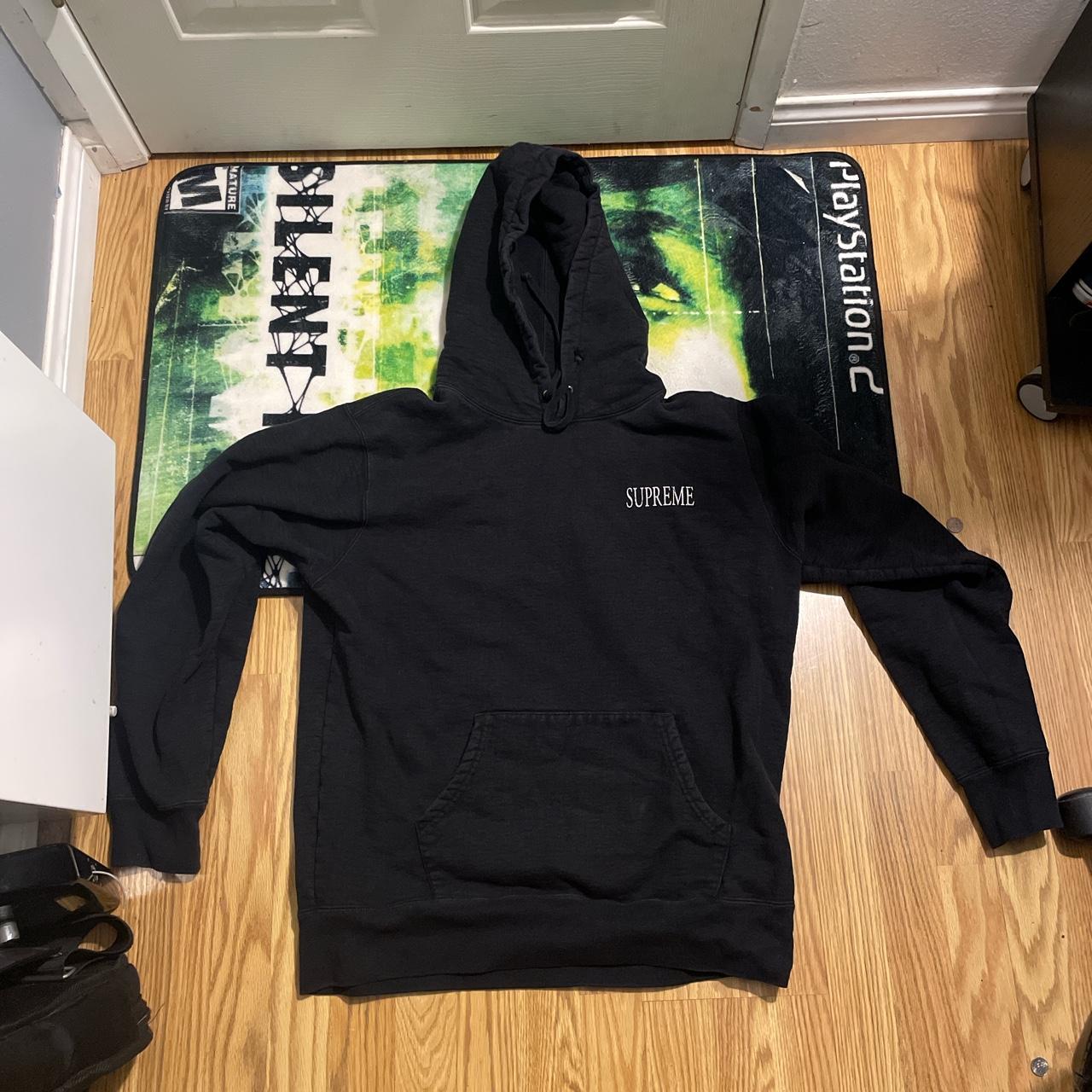 L Supreme hoodie Looking for trades or offers 80+... - Depop