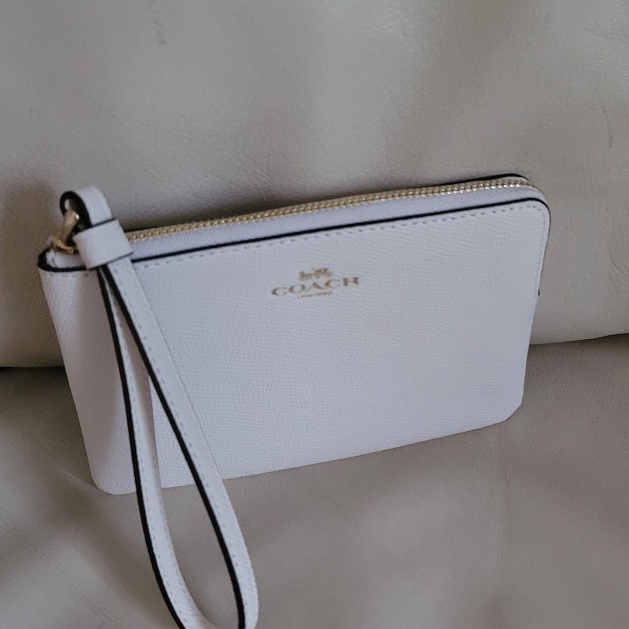 White discount coach wristlet