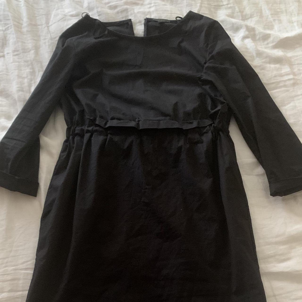 Cos Black dress Size 10 Very flattering fit - Depop