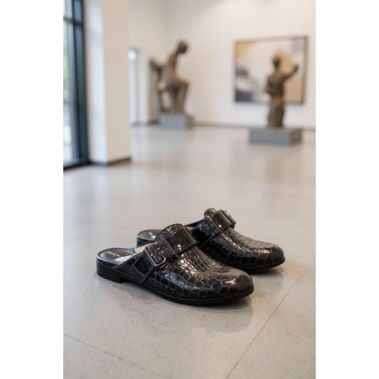 Source Unknown Women's Clogs - Black - US 7 – The… - image 1