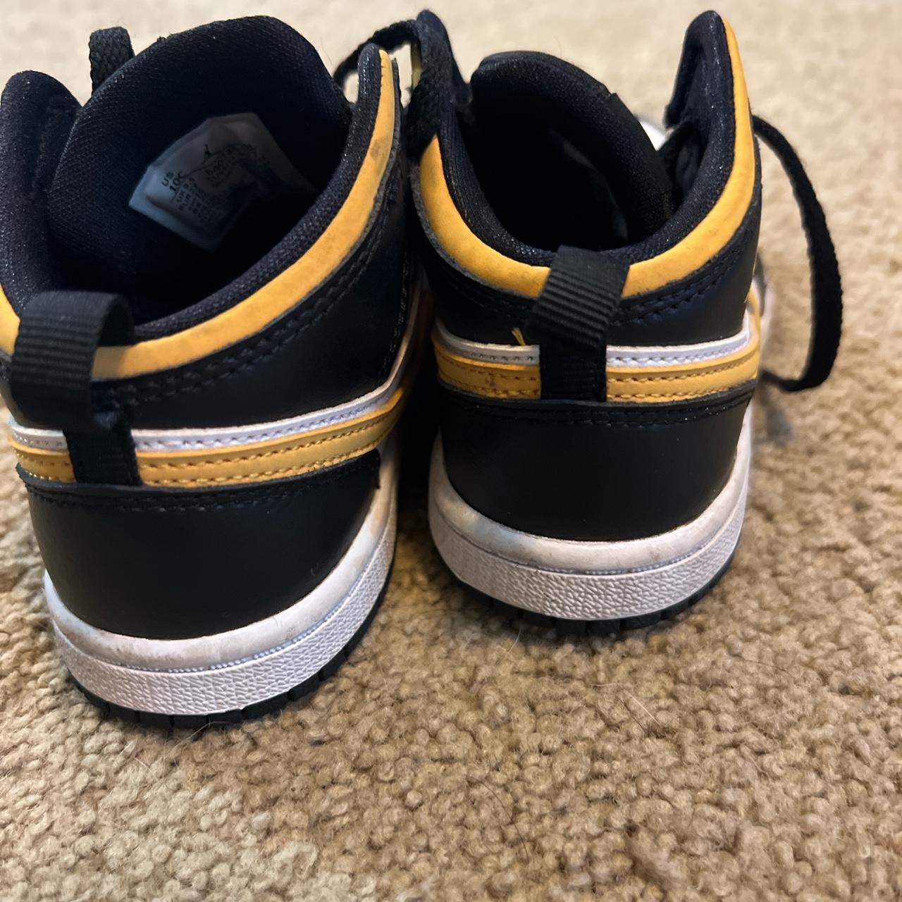 pollen jordan 1 mids