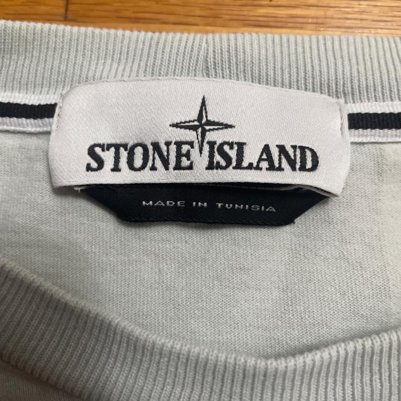 Stone Island Men's Grey T-shirt (3)