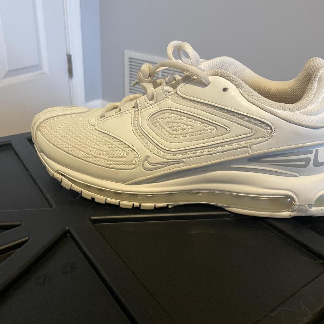 Supreme Men's Trainers (2)