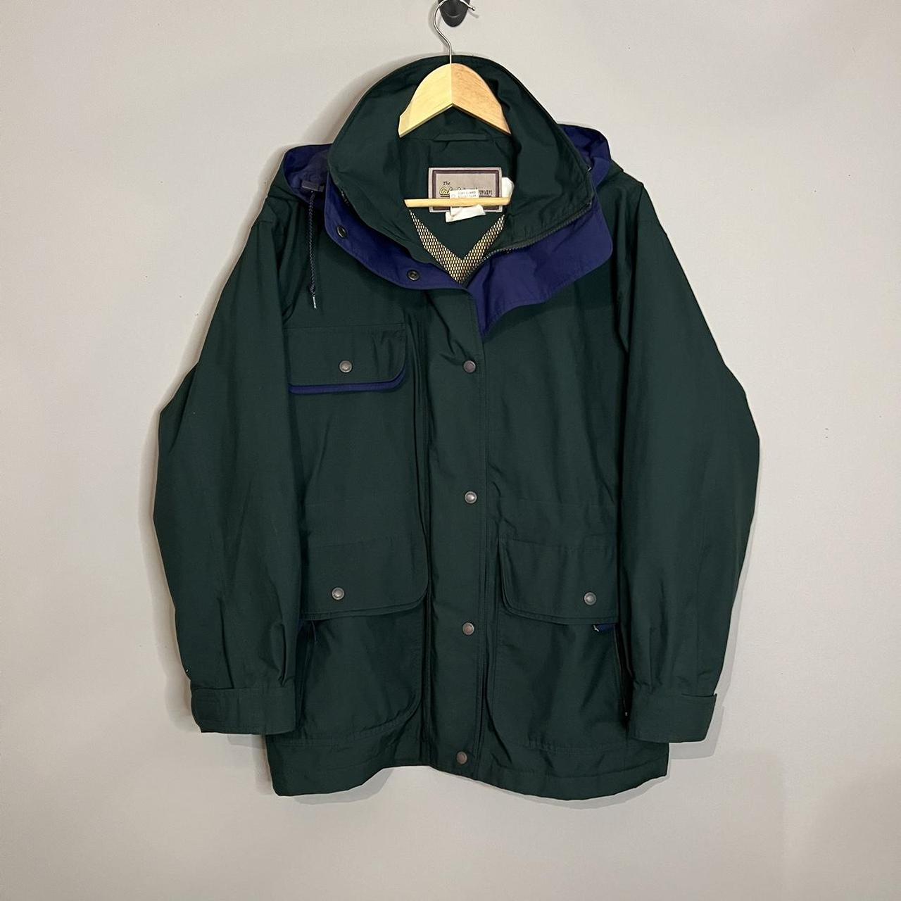 Cabela's Women's Green and Navy Jacket | Depop