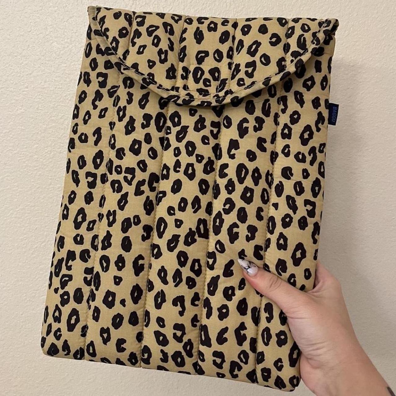 Baggu Tan and Black Laptopcasesbag Depop