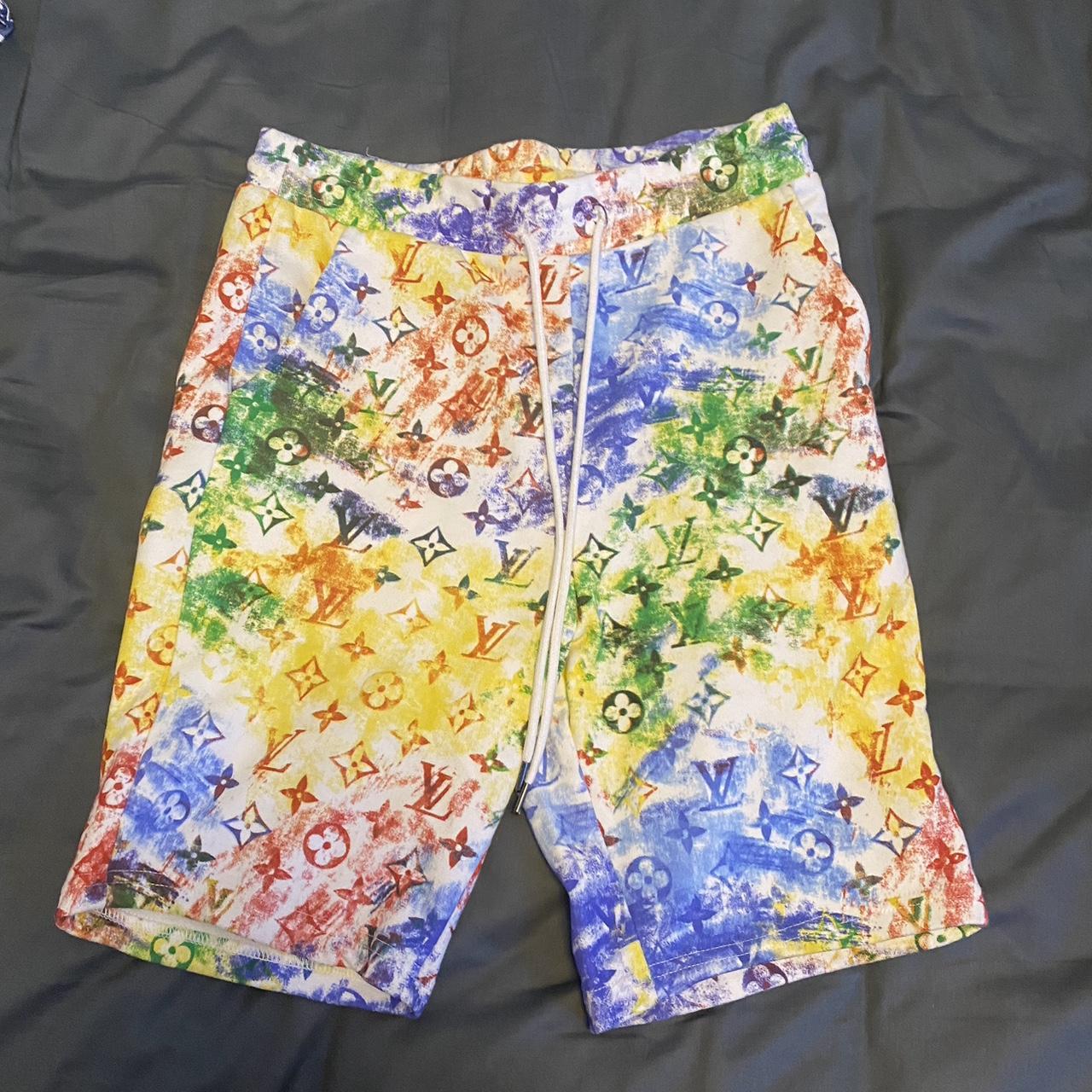 Mens LOUIS VUITTON shorts size S